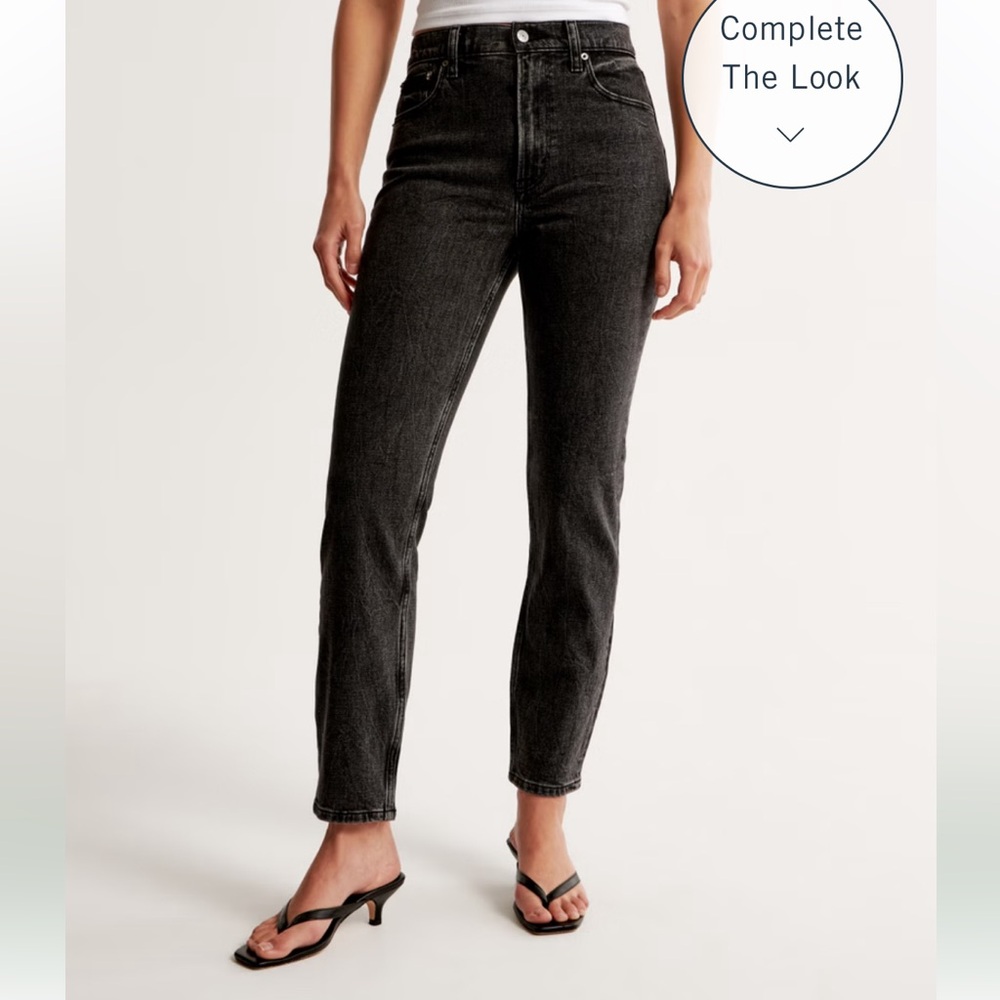 Abercrombie & Fitch High Rise Mom Jean - size 27 / 4